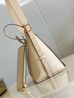 Louis Vuitton CarryAll PM