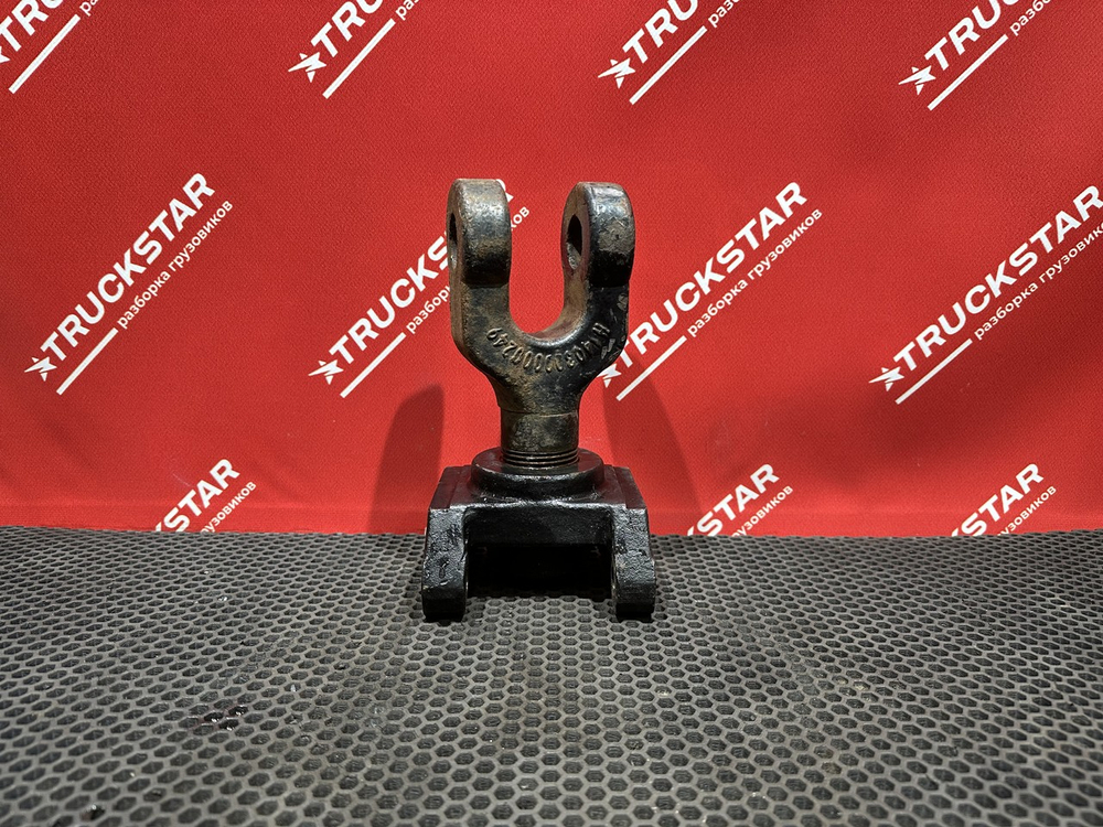 Крюк буксировочный 2022г.