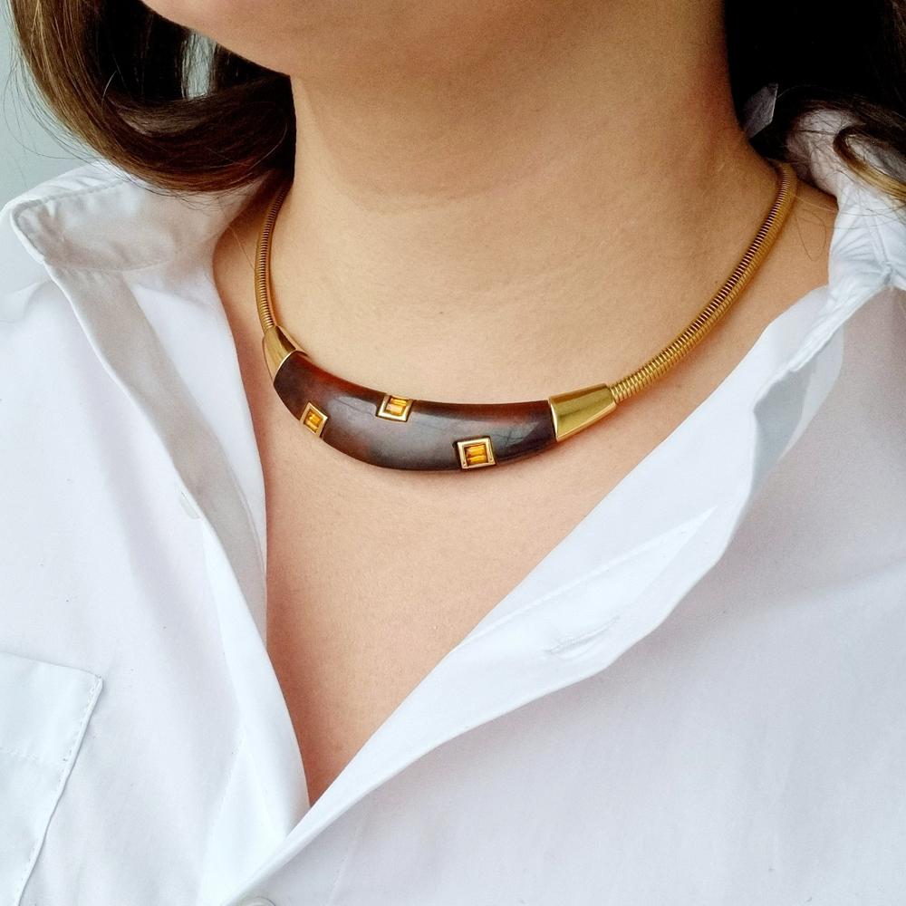 Колье Givenchy из люцита