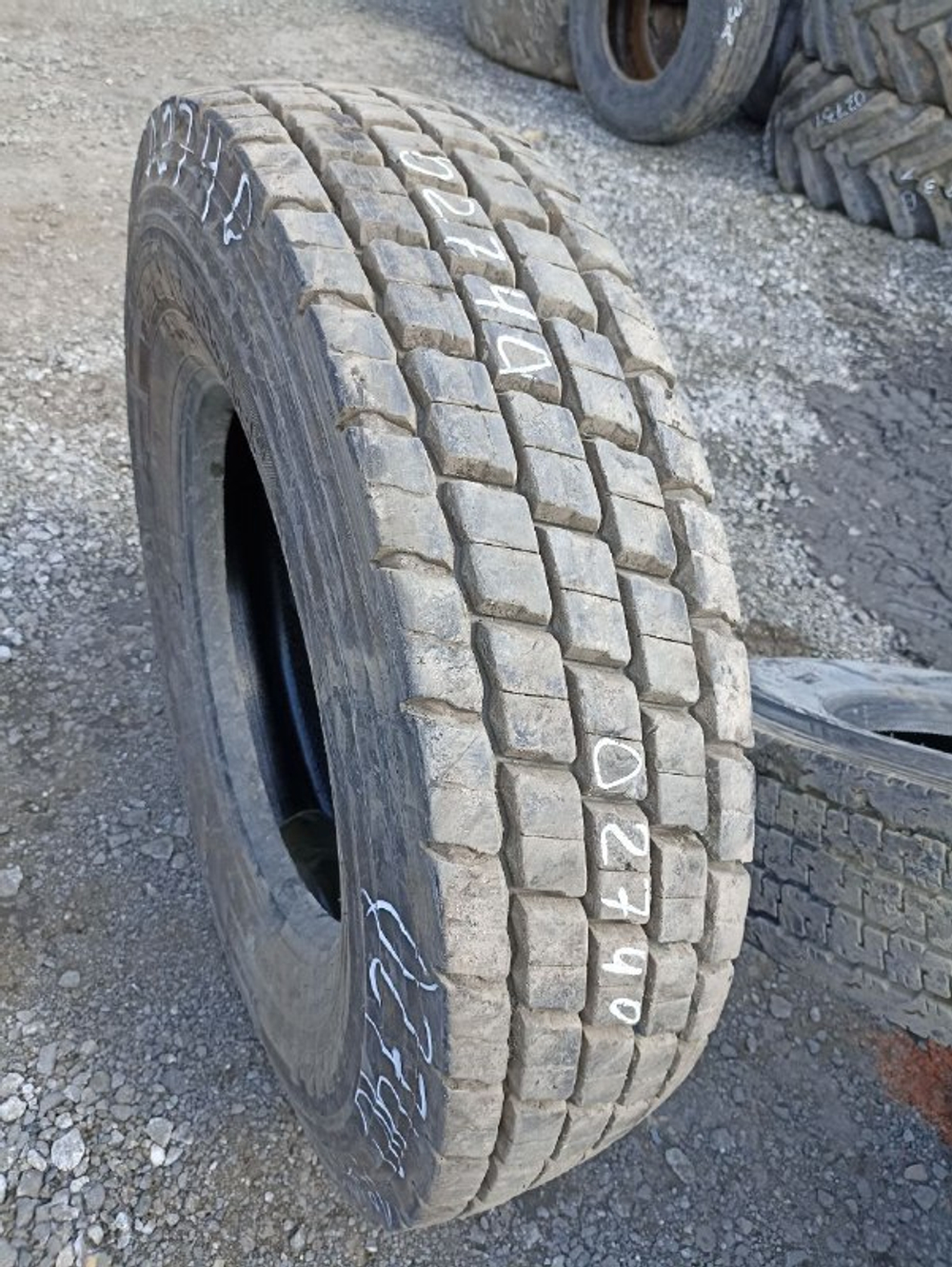 11R22.5 Belshina Бел-298 шина б/у