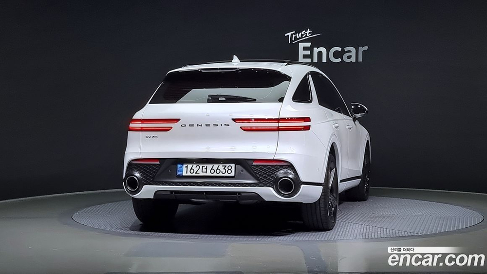 Genesis GV70 2.5T Бензин 2WD (05.2022)