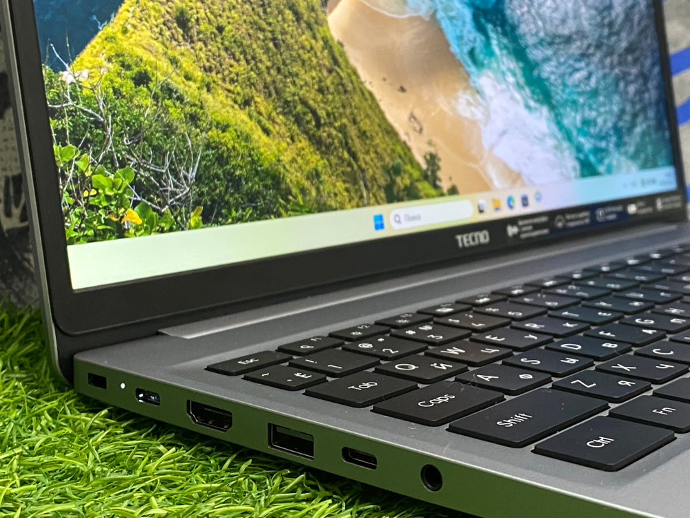 Ноутбук Tecno 16' Ryzen 5 5625U/8GB/512GB/ MegaBook K16S AMD[K16SDA]/Windows 11