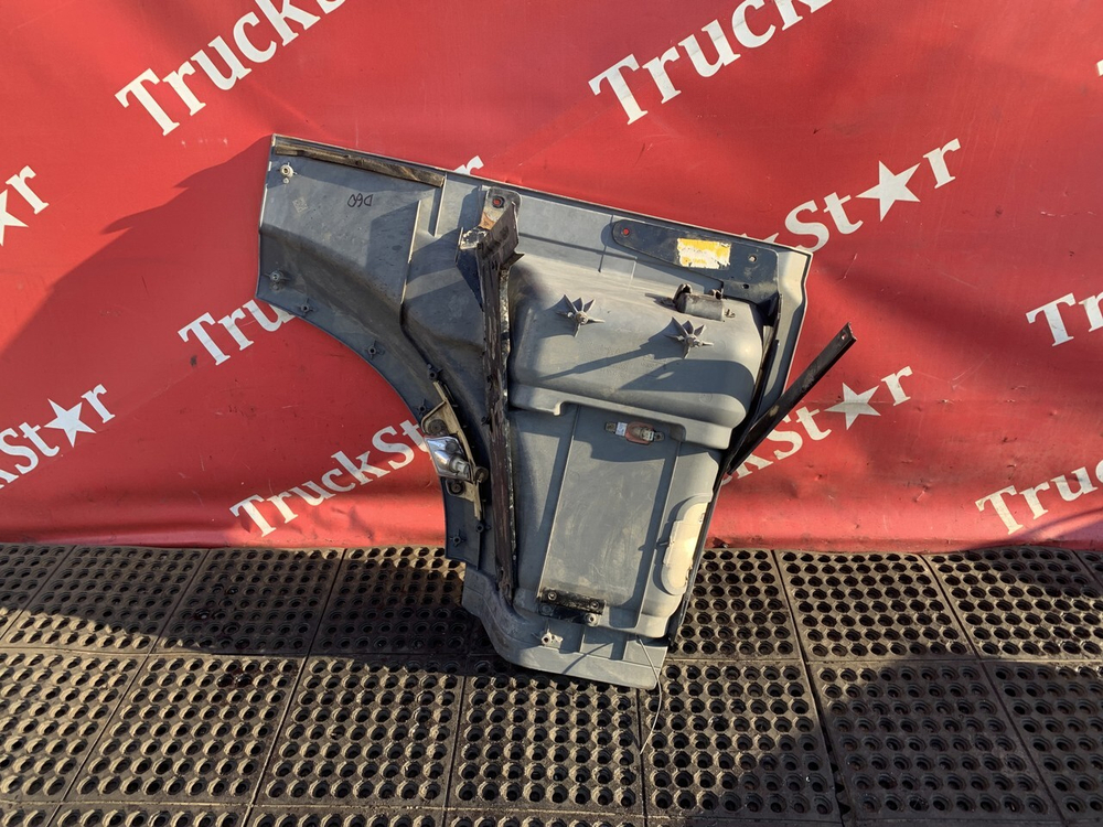 Корпус подножек левый 2021г