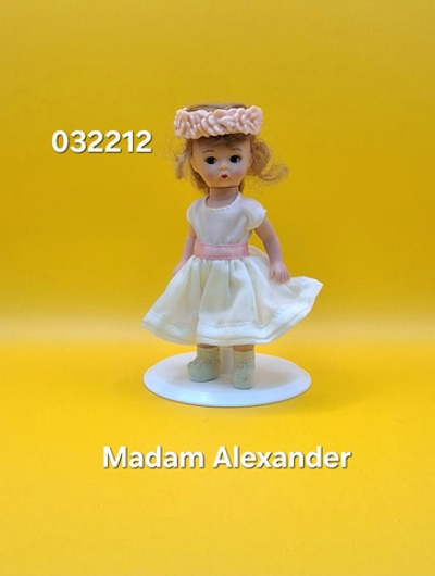 Коллекционная кукла Madame Alexander McDonalds 032212