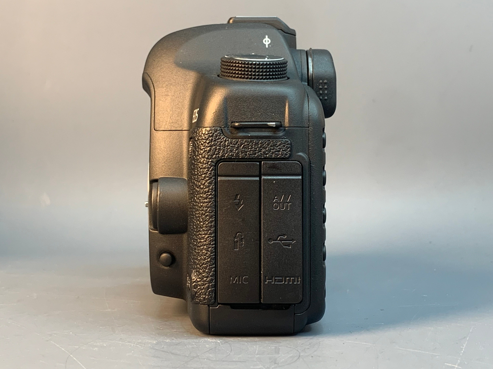 Canon EOS 5D Mark II 14.000 кадров