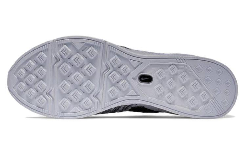 Кроссовки Nike Flyknit Trainer White Black