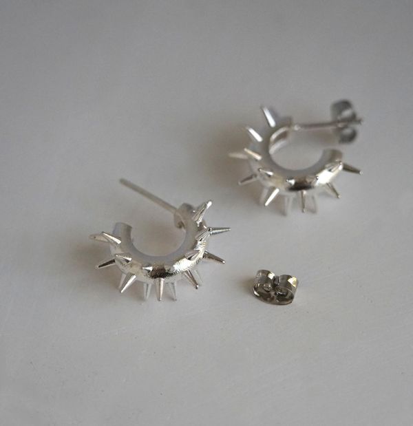 Пусеты Шипы Е068 - фото 3