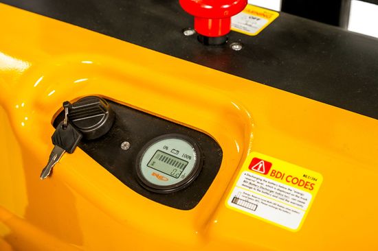 Штабелер электрический самоходный TOR 1,5т 3,3м WS15SL-3300