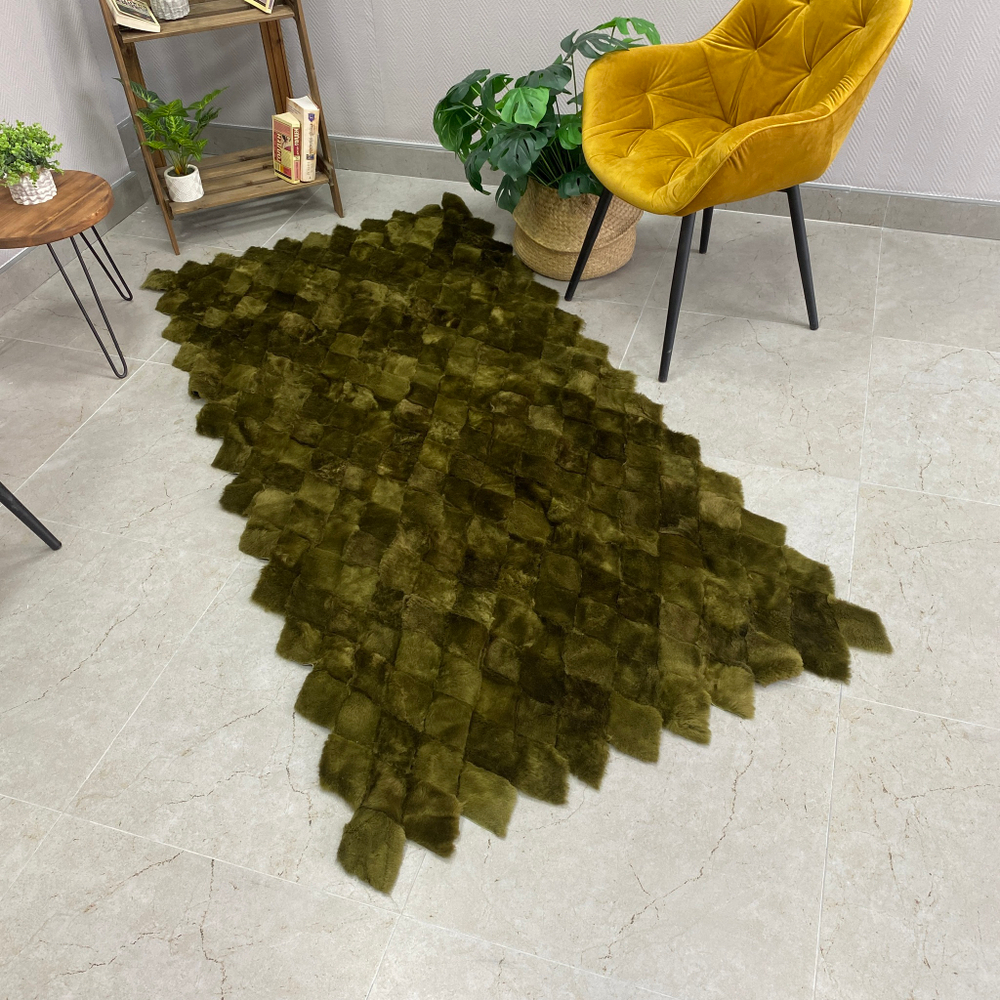 Коврик прикроватный накидка на кресло из кусочков овчины, 200 х 100 см.