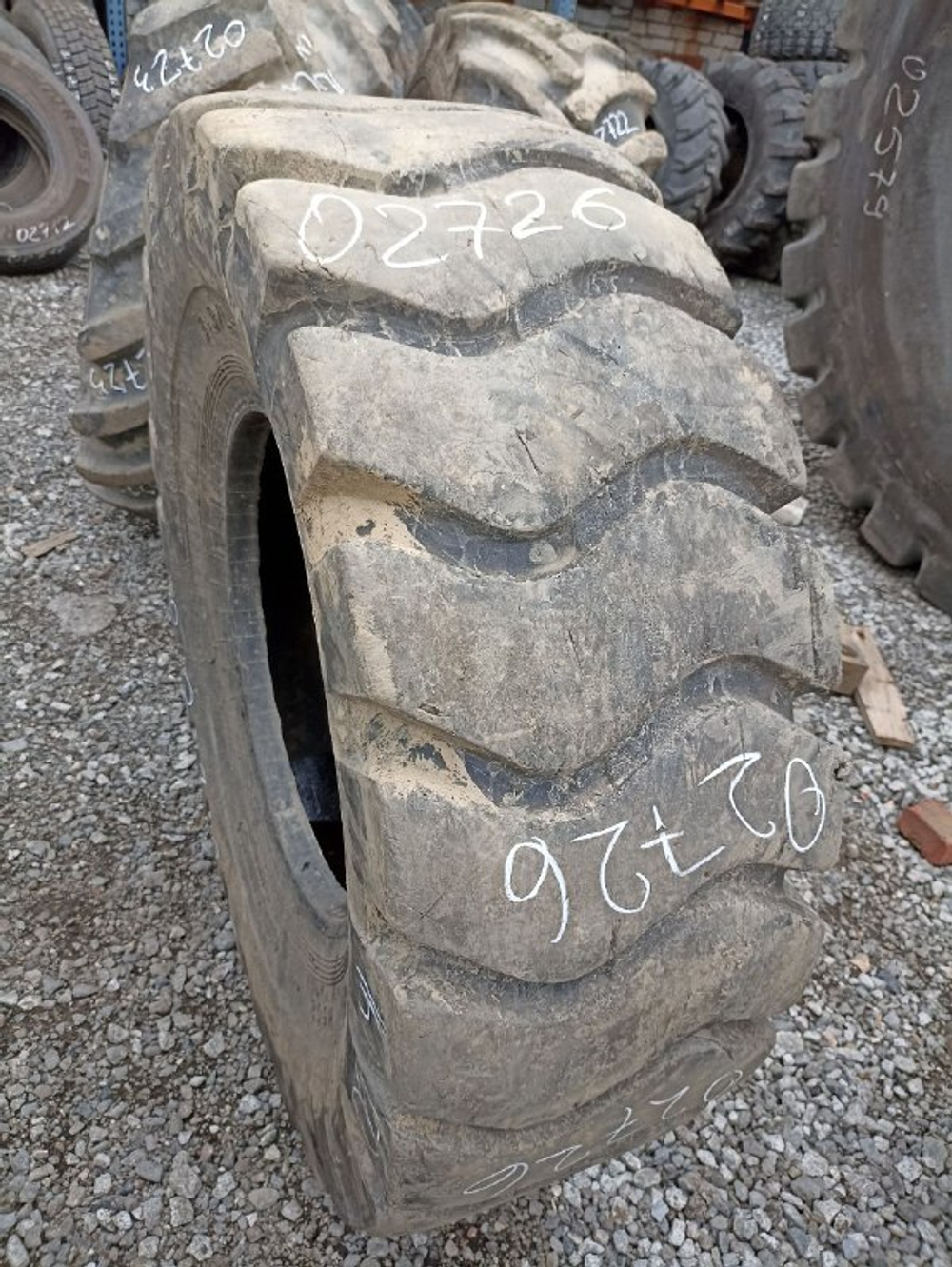 17.5-25 Hengtar H508 шина б/у
