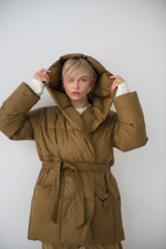 Пуховик с капюшоном YARMIN