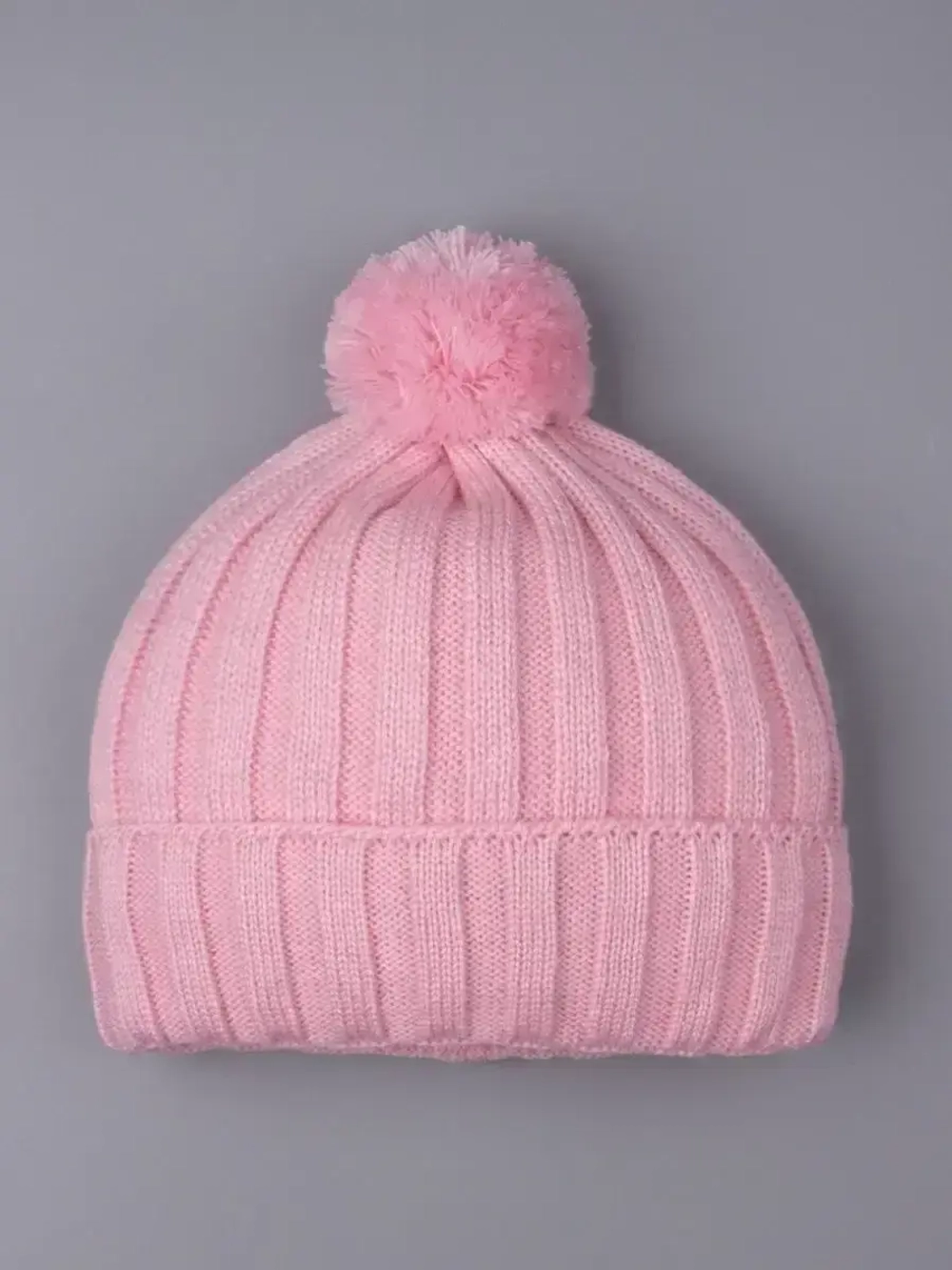 Шапка для девочки осенняя вязаная с помпоном