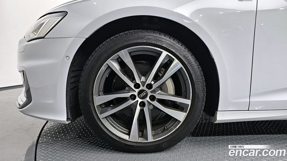 Audi A6 (C8) 45 TFSI Premium (06.2022)