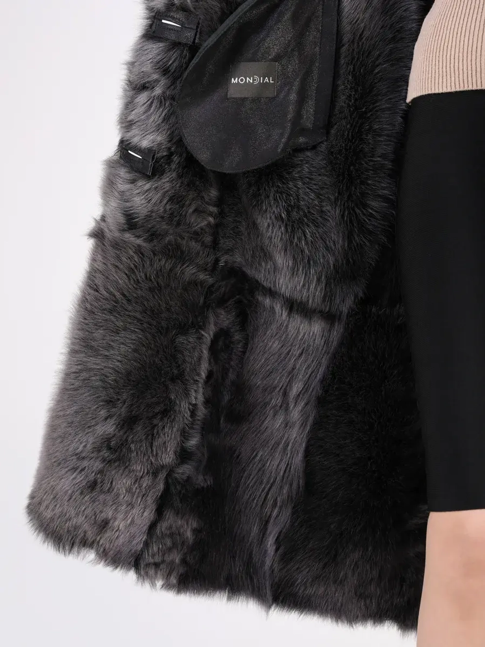 Дубленка зимняя натуральная с капюшоном длинная и теплая