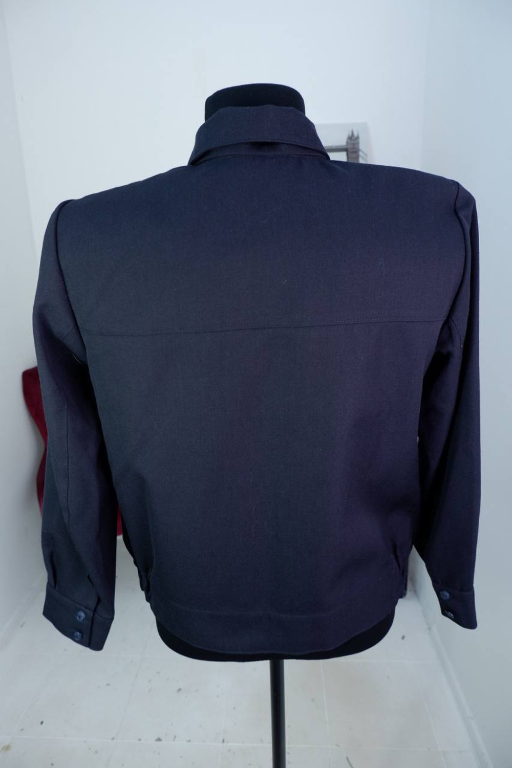 Пиджак на молнии, визуально на 48 размер