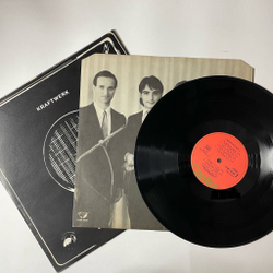 Винтажная виниловая пластинка LP Kraftwerk Radio Activity (France 1975)