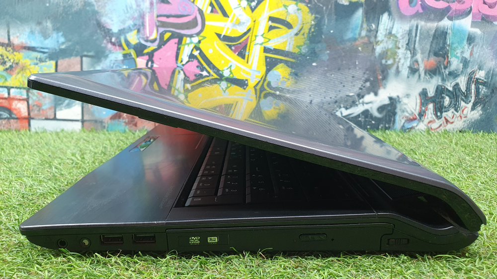 Ноутбук ASUS PRO5MJ 1366x768, Intel Core i3-370M 2.40 GHz, 8 Gb