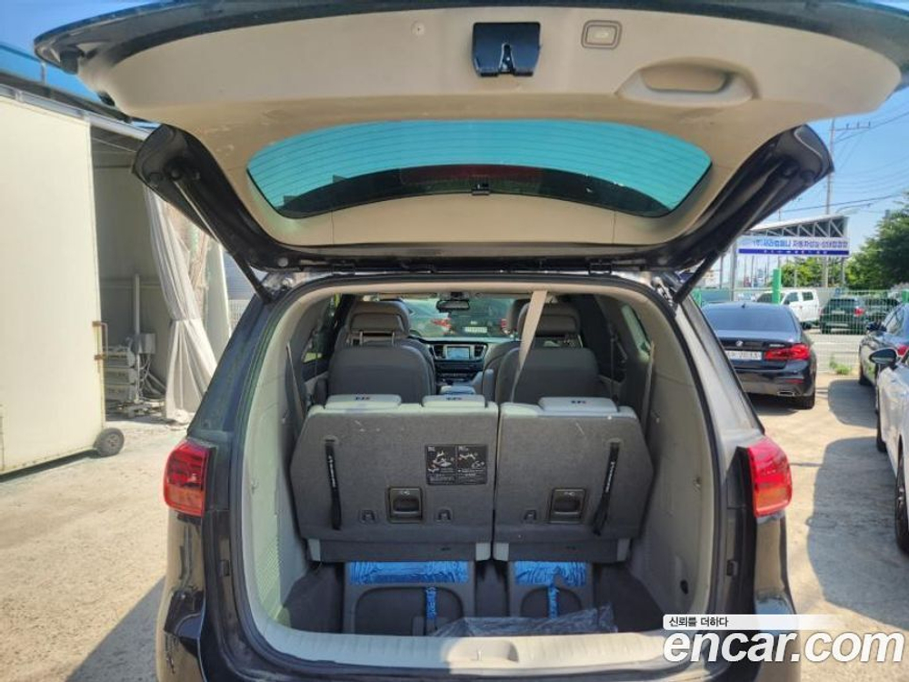 Kia The New Carnival (Sedona) 7-и местный Limousine (07.2020)