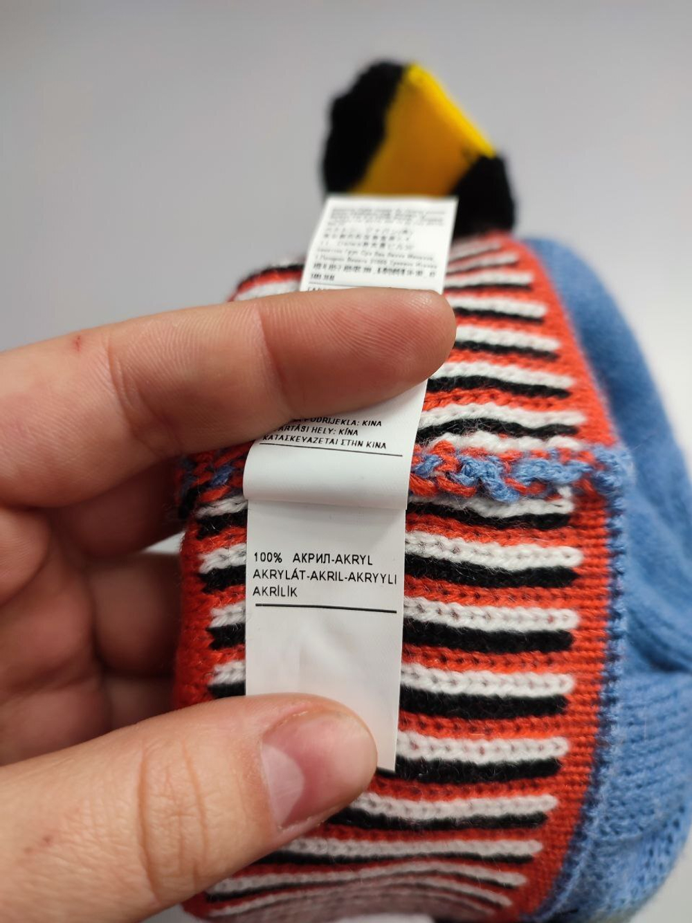 Шапка Benetton модная на 2/5 лет