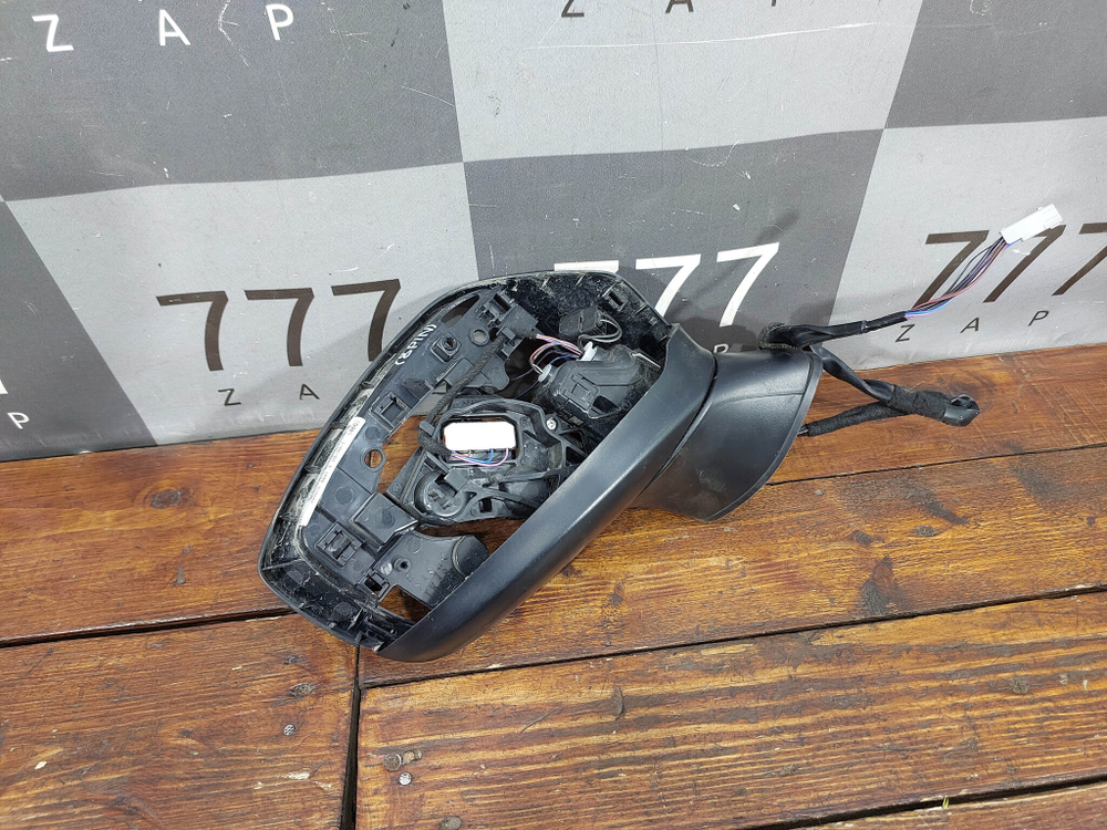Зеркало правое 8 pin Mazda CX-5 2 (KF) 17-нв Б/У Оригинал KD3M69120