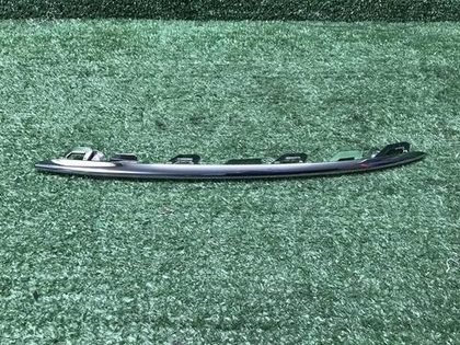 Молдинг переднего бампера Mercedes S W222 (17-20)