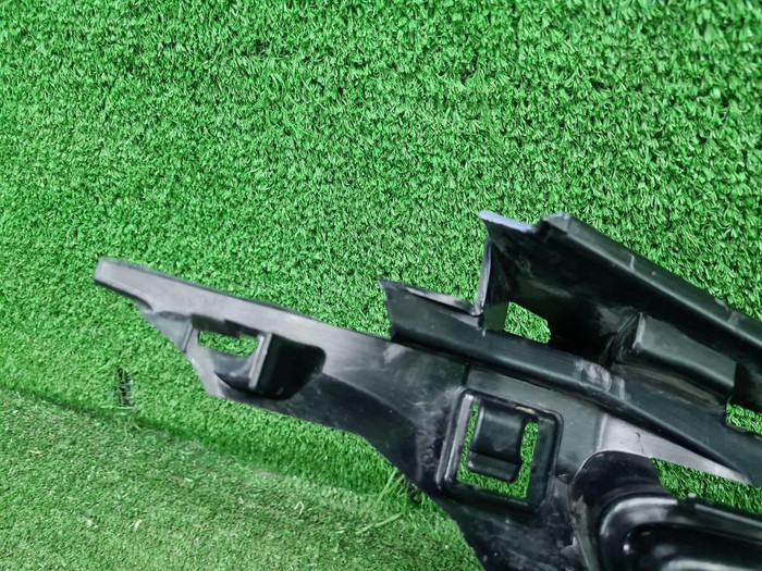 Решетка перед. бампера Mercedes S W223 20-нв AMG