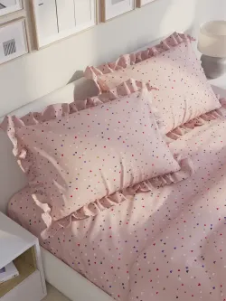 Декоративная наволочка с рюшами, оборками "Сердечки" 40х60 см, 1 шт, без молнии