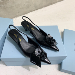Prada Pumps