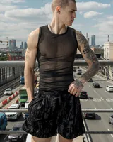 Черные шорты 