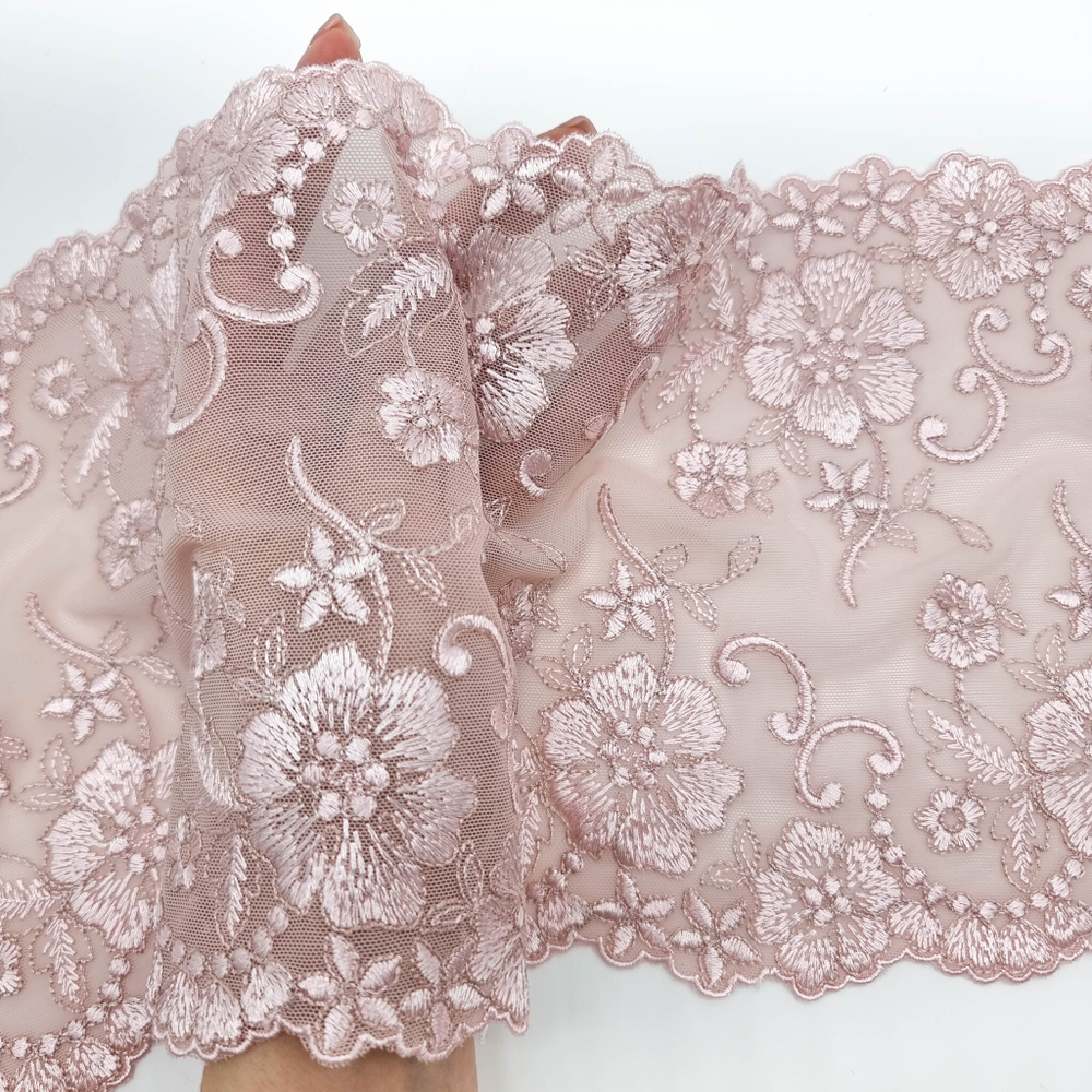 Вышивка на сетке ПУДРА, 18см