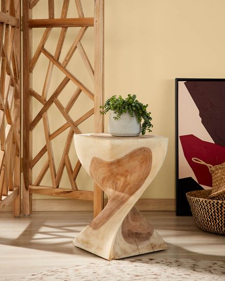 Приставной столик Hakon из массива альбиции