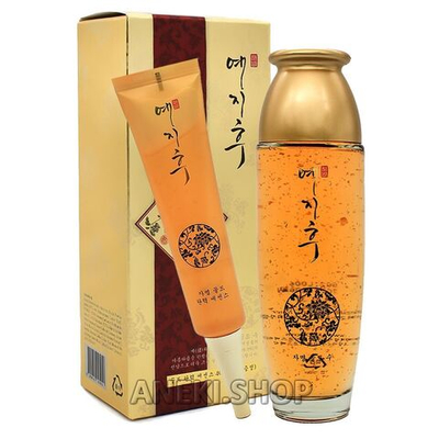 Набор для лица омолаживающий с золотом и экстрактом красного женьшеня 150 мл+40 мл Yezihu Gold Toner + Yezihu Gold Firming Essence Bergamo