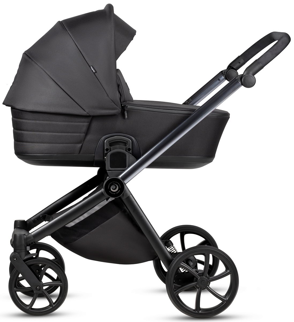 Детская коляска Tutis Mio 3 Plus Black Edition New 4 в 1 с автокреслом Beno Black и базой 1622060 Obsidian