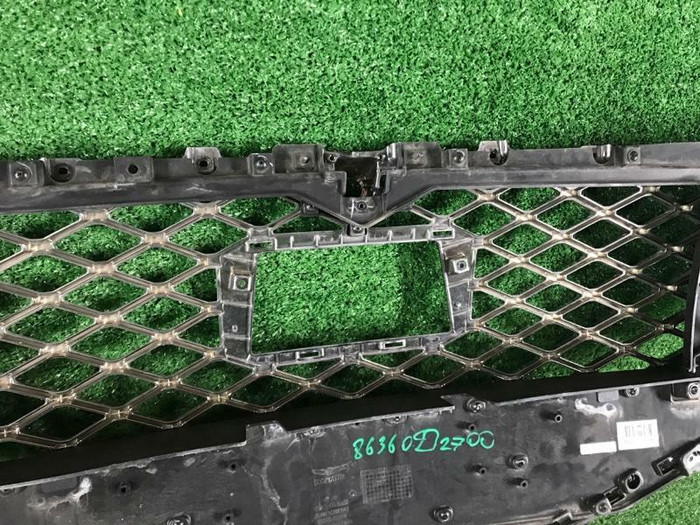 Решетка радиатора Genesis G90 (2018-2022)