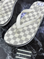 Шлепанцы Louis Vuitton