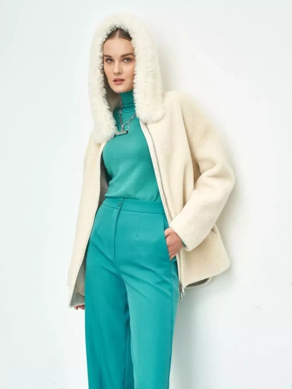 Куртка чебурашка из люкс эко - меха, молочная, SilverFox