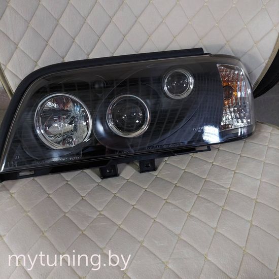 Передние фары Mercedes C W202 black