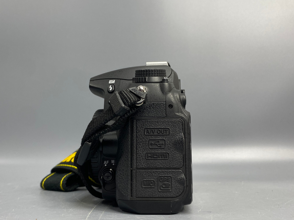 Nikon D700 3.650 кадров