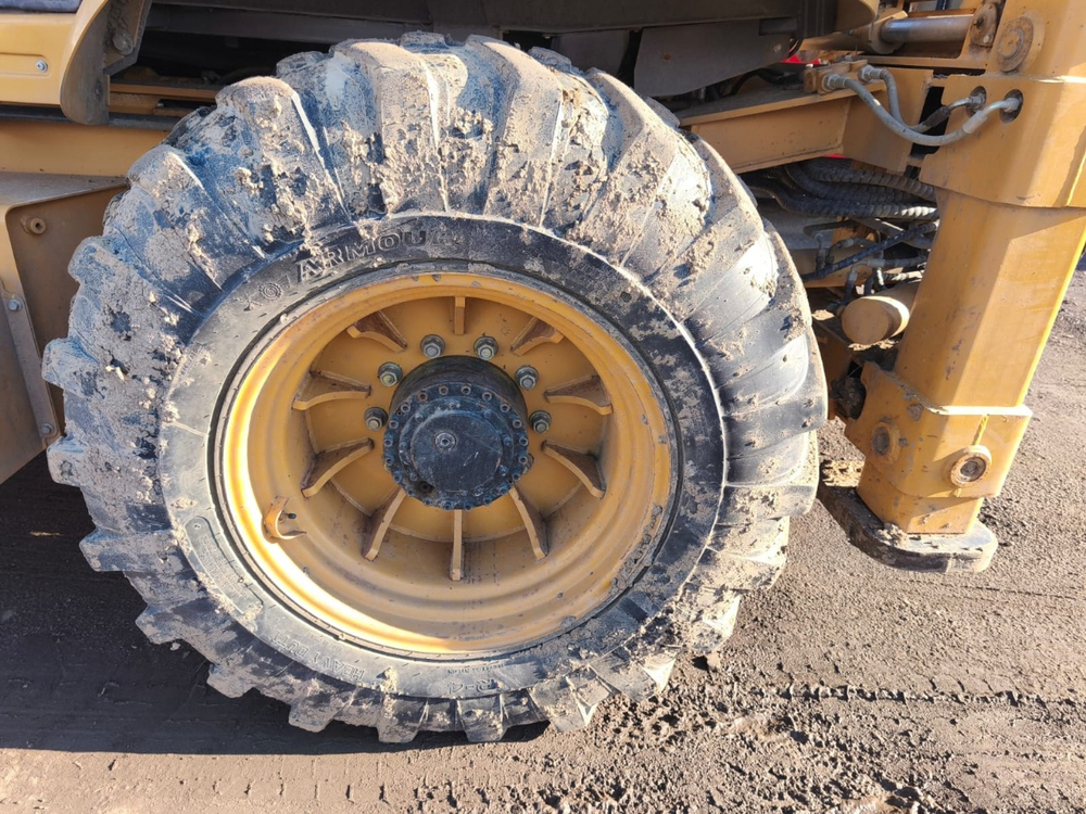 SHANMON 388 Экскаватор-погрузчик 388H (Дизельный, 4,8 л, 102 л.с., АТ)