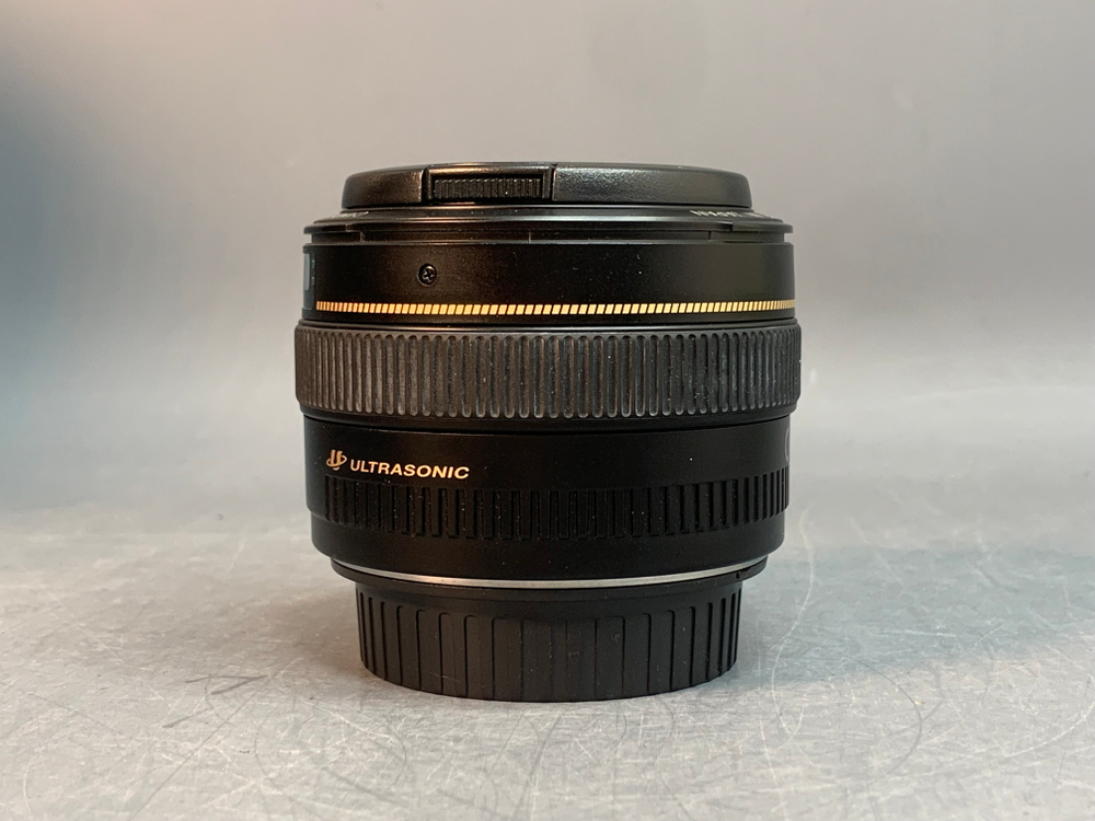 Canon EF 50mm f/1.4 USM