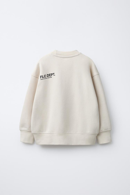 ZARA БАЗОВАЯ ТОЛСТОВКА С НАДПИСЬЮ И НАШИВКОЙ, ЭКРЮ