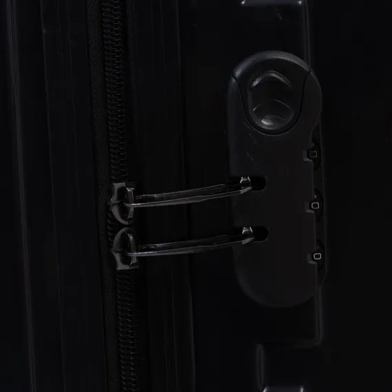 Чемодан маленький 24" кодовый замок, цвет чёрный