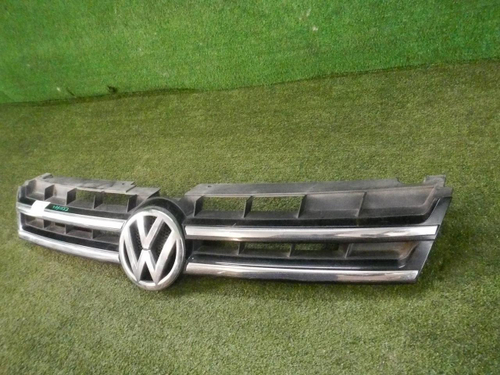 Решетка радиатора VW Touareg 2 NF (2010-2014)