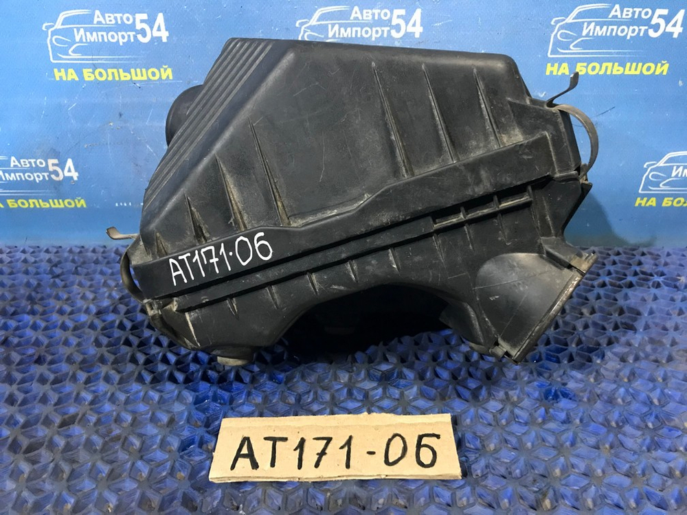 Корпус воздушного фильтра TOYOTA CARINA 1990