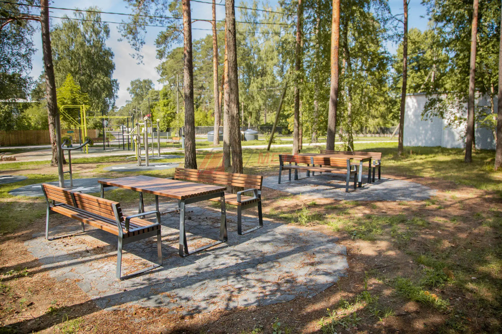 Скамейка Соло с подлокотниками