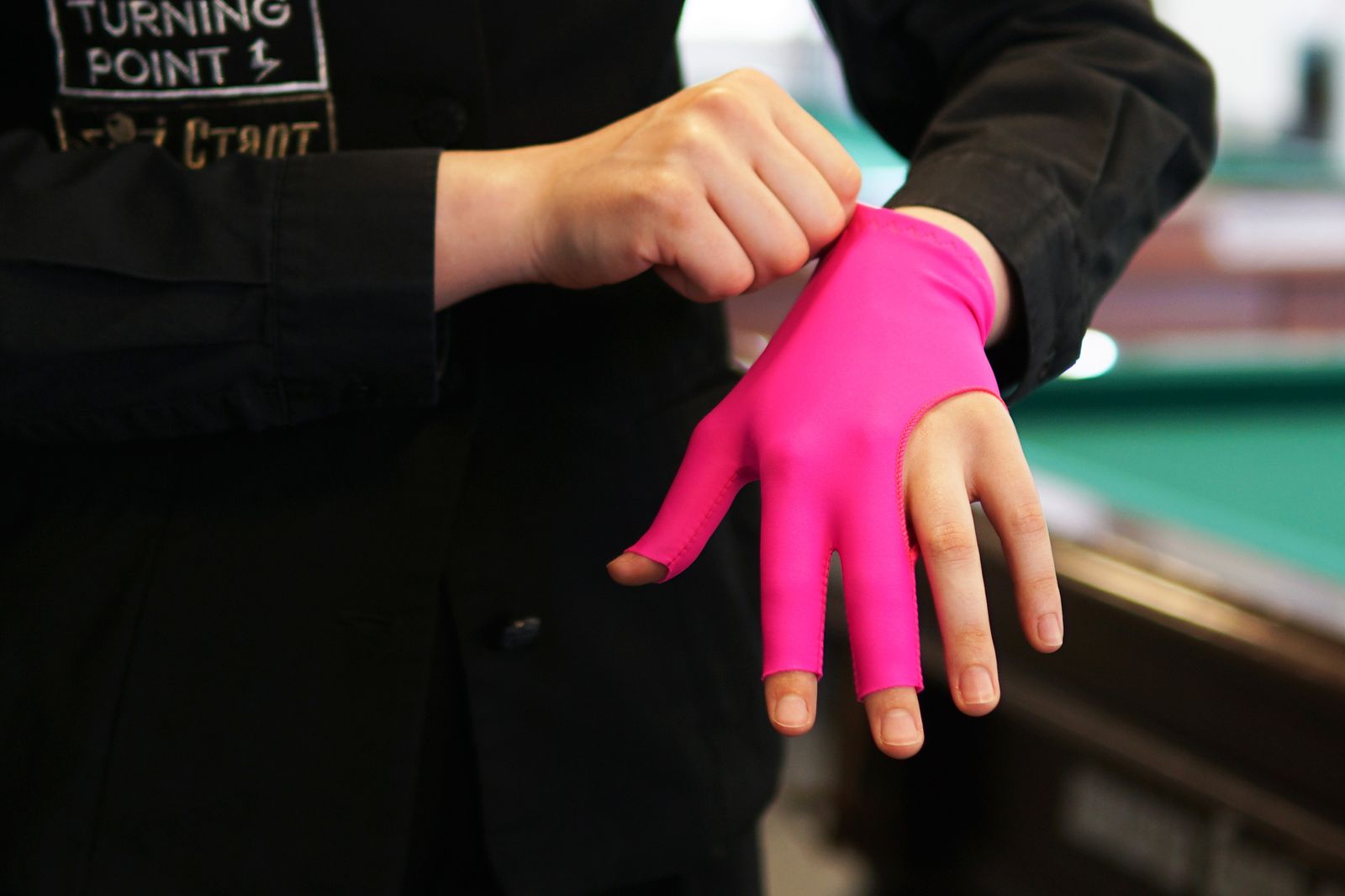 Перчатка-бильярдная Feudor Standard fuchsia S фото №7