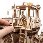 Сборная деревянная модель «Трактор Кировец К-7М» (EWA)