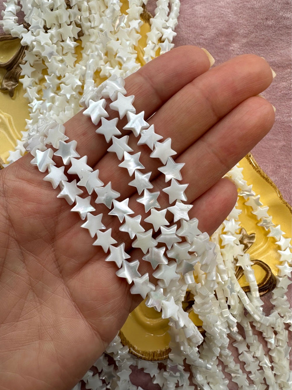 Перламутровые бусины, звездочки 8мм (нить)