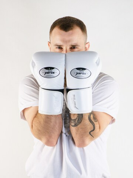 Боксерские перчатки Infinite Force Chrono