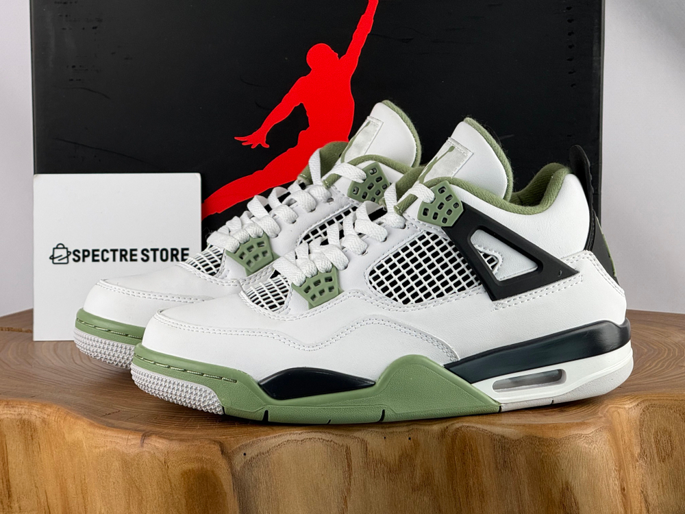 Air Jordan 4 Retro Seafoam